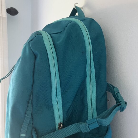 Patagonia Refugio 26L Backpack Teal Blue - Picture 5 of 15